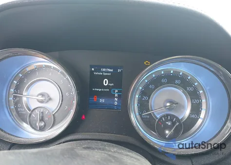 2014 Chrysler 300 из США, поврежденный, VIN 2C3CCARG8EH193922